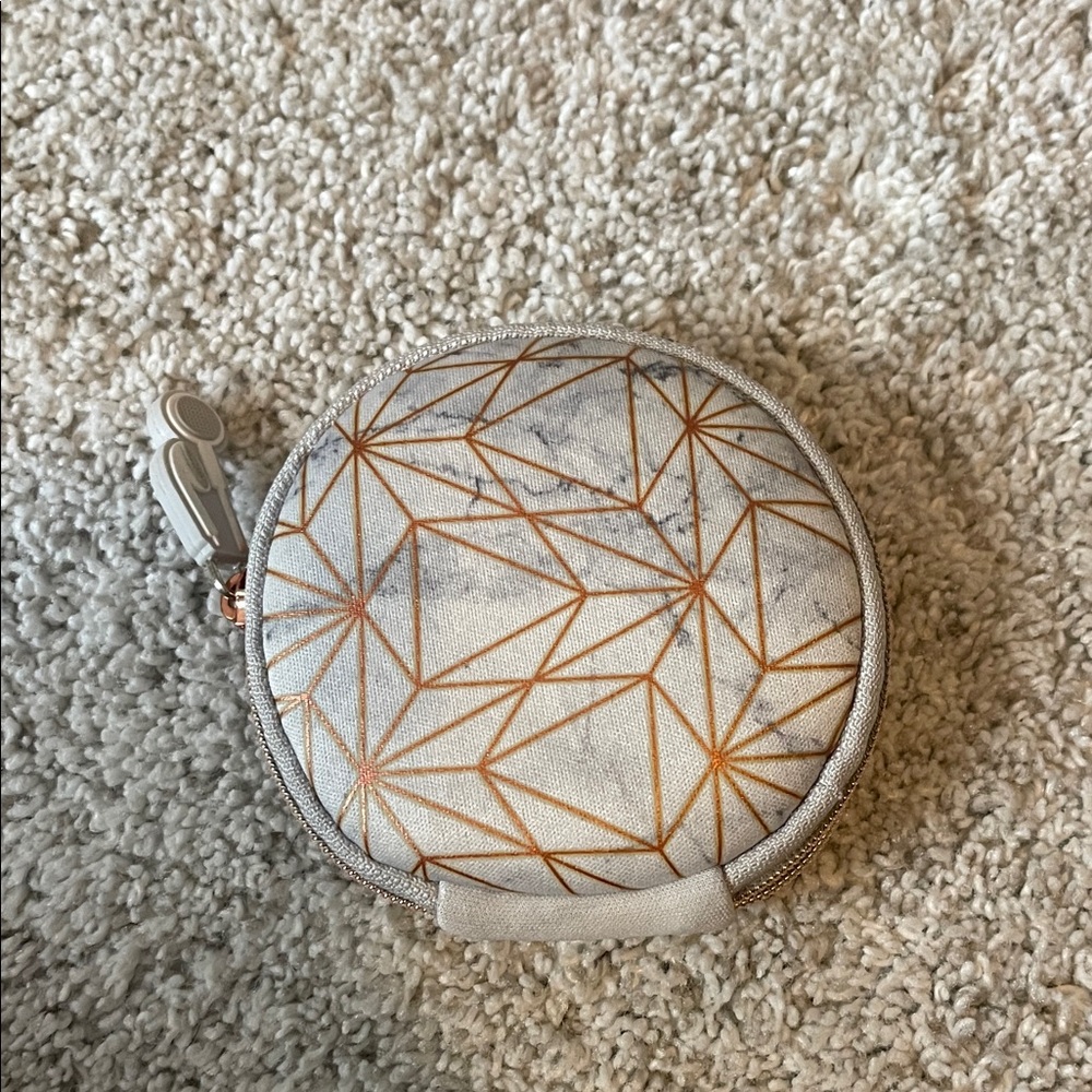 Marble-like Geometric Headphone Case - Picture 2 of 6